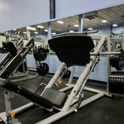 Northeast Health & Fitness - Matrix Leg Press