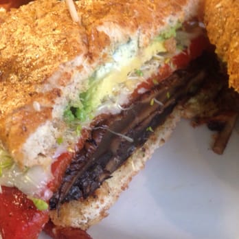 Pinecrest Diner - Portobello mushroom sandwich up close - Diners Near Me - San Francisco, California Pinecrest Diner - Portobello mushroom sandwich up close - Diners Near Me - San Francisco, California