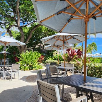 Barefoot Bar - More space around me - Cocktail Bars Near Me - Honolulu, Hawaii