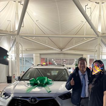 Dublin Toyota - Car Dealers Near Me - Dublin, California