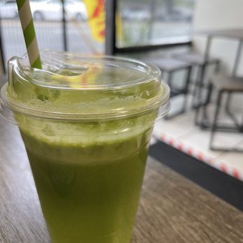 Y Porque No - a green smoothie in a plastic cup - Mexican Near Me - Los Angeles, California Y Porque No - a green smoothie in a plastic cup - Mexican Near Me - Los Angeles, California