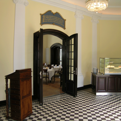 Café im Herrenhaus - Eingangshalle des Cafés