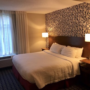 Fairfield by Marriott Inn & Suites Lynchburg Liberty University - King / pull out couch - Hotels Near Me - Lynchburg, Virginia Fairfield by Marriott Inn & Suites Lynchburg Liberty University - King / pull out couch - Hotels Near Me - Lynchburg, Virginia