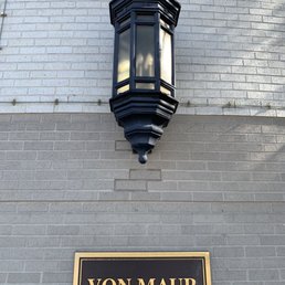 Exterior photo of Von Maur - Columbus, Ohio Exterior photo of Von Maur - Columbus, Ohio