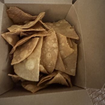 Fish Bar Deli - Chips with ceviche - Seafood Markets Near Me - Kapaa, Hawaii