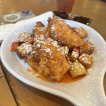 Ruby Slipper Decatur - Sweet Heat Chicken & French Toast Bites - Breakfast & Brunch Near Me - New Orleans, Louisiana