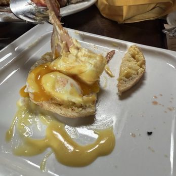 Citrus City Grille - Eggs Benedict - Desserts Near Me - Orange, California Citrus City Grille - Eggs Benedict - Desserts Near Me - Orange, California