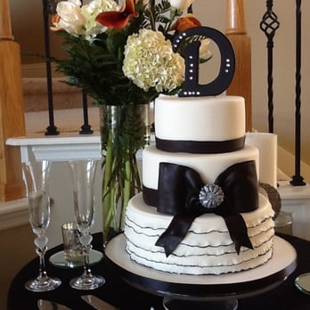 Choux Cake Studio - a wedding cake with a monogram - Desserts Near Me Choux Cake Studio - a wedding cake with a monogram - Desserts Near Me