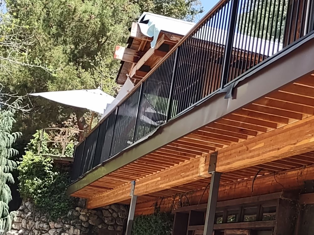 Slide of Gutter Flow