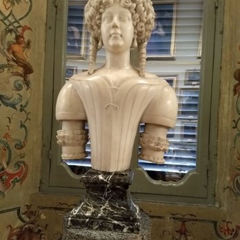 Galleria Doria Pamphilj - Art Galleries Near Me - Rome, RM
