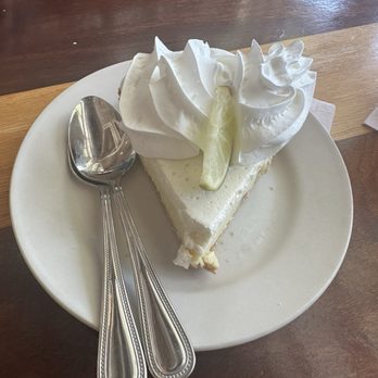 Duffy's Steak & Lobster House - Key lime pie - American Near Me - Key West, Florida Duffy's Steak & Lobster House - Key lime pie - American Near Me - Key West, Florida