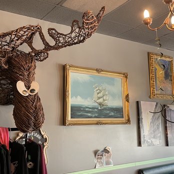 Egg Mann and Earl - Waiting area - Breakfast & Brunch Near Me - Boise, Idaho