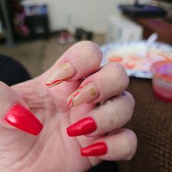 Apple Salon Hair & Nails