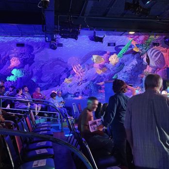 ESTHER’S FOLLIES - Updated July 2025 - 185 Photos & 573 Reviews - 525 E