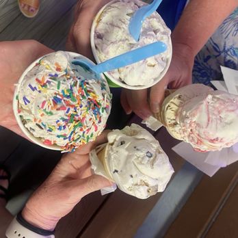 Olaf's Siesta Village - Ice Cream & Frozen Yogurt Near Me - Siesta Key, Florida Olaf's Siesta Village - Ice Cream & Frozen Yogurt Near Me - Siesta Key, Florida