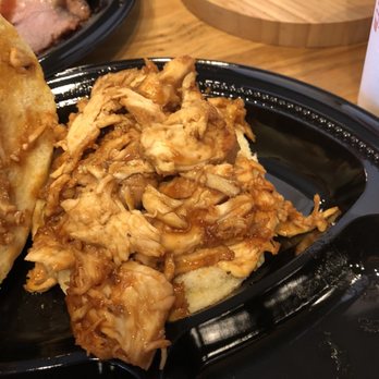 Southern Smoke Bbq - Pulled chicken, again surprisingly sauced, was dry and odd flavored - American Near Me - Pelzer, South Carolina