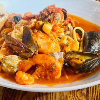 Spasso Ristorante - Seafood Linguini - Italian Near Me - San Carlos, California Spasso Ristorante - Seafood Linguini - Italian Near Me - San Carlos, California