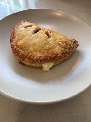 Lucía - Patisserie+Café by null