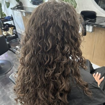 Urban Bloom Curl Studio - Before cut and color - Hair Stylists Near Me - Tempe, Arizona Urban Bloom Curl Studio - Before cut and color - Hair Stylists Near Me - Tempe, Arizona