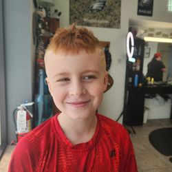 Red's Barbershop