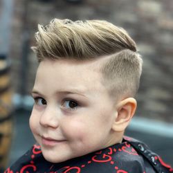 MANCAVE BARBERSHOP - Haircut by Giulio