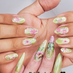 Hey Babe Nice Nails