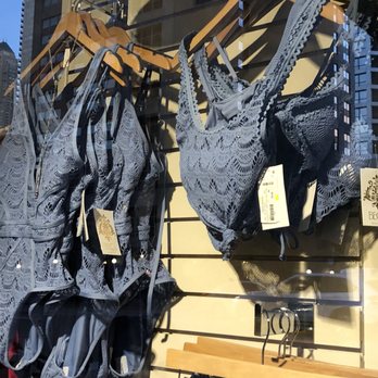 Londo Mondo - Women's Clothing Near Me - Chicago, Illinois