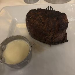 Forgot my butter so they brought me a dry steak. Then brought be like warm butter in hindsight. Forgot my butter so they brought me a dry steak. Then brought be like warm butter in hindsight.