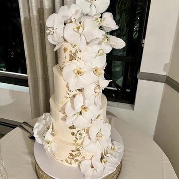 Ina Bakes - Custom Cakes Near Me Ina Bakes - Custom Cakes Near Me