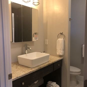 Flagstone Boutique Inn & Suites - Hotels Near Me - Kanab, Utah Flagstone Boutique Inn & Suites - Hotels Near Me - Kanab, Utah