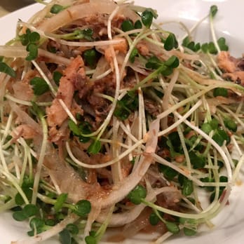 Yanagi Sushi - Salmon skin salad - Japanese Near Me - Honolulu, Hawaii