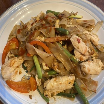 Siam Cuisine - Drunken noodles - Ramen Near Me - Alamosa, Colorado