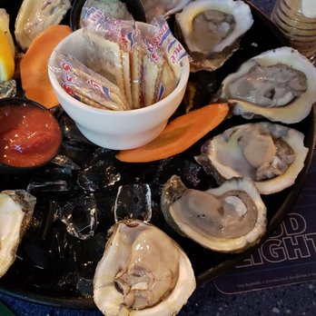 Lazy Days Restaurant - Raw oysters - Seafood Near Me - Islamorada, Florida