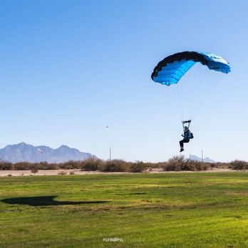 Skydive Arizona - Heli-jump landing (photo by David Cherry; @flyingpig.studios) - Skydiving Near Me - Eloy, Arizona Skydive Arizona - Heli-jump landing (photo by David Cherry; @flyingpig.studios) - Skydiving Near Me - Eloy, Arizona