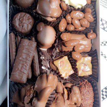 See's Candies - Candy Stores Near Me - La Canada Flintridge, California See's Candies - Candy Stores Near Me - La Canada Flintridge, California