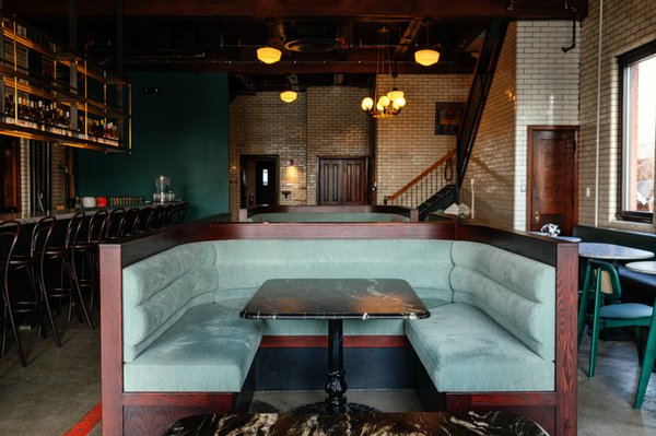 Ladder 4 Wine Bar by null