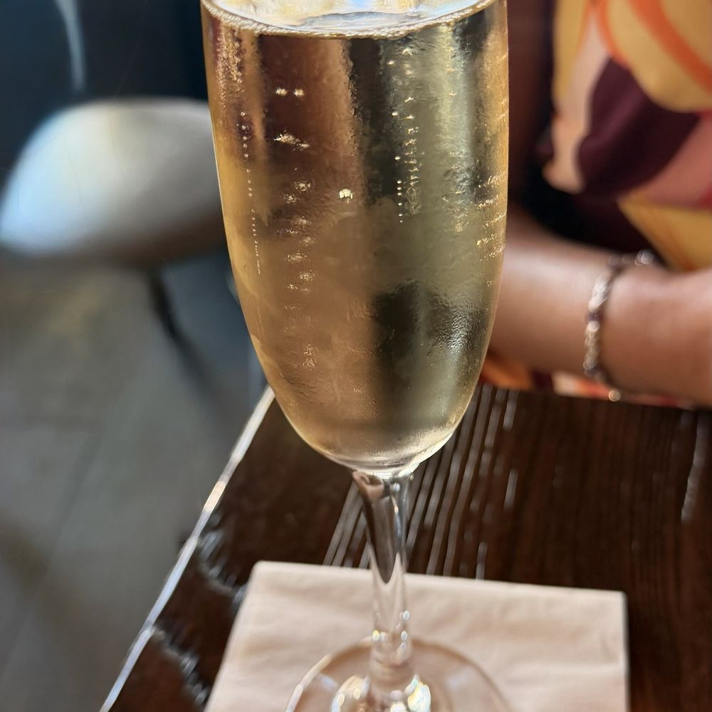 Château - Sparkling - Cocktail Bars Near Me - Walnut Creek, California Château - Sparkling - Cocktail Bars Near Me - Walnut Creek, California