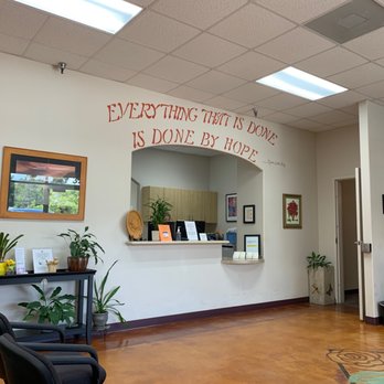 The Rose Center - The welcoming lobby. - Physical Therapy Near Me - Redding, California