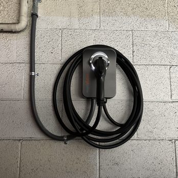 TriNetwork - ChargePoint home EV charger installed by TriNetwork - Electricians Near Me