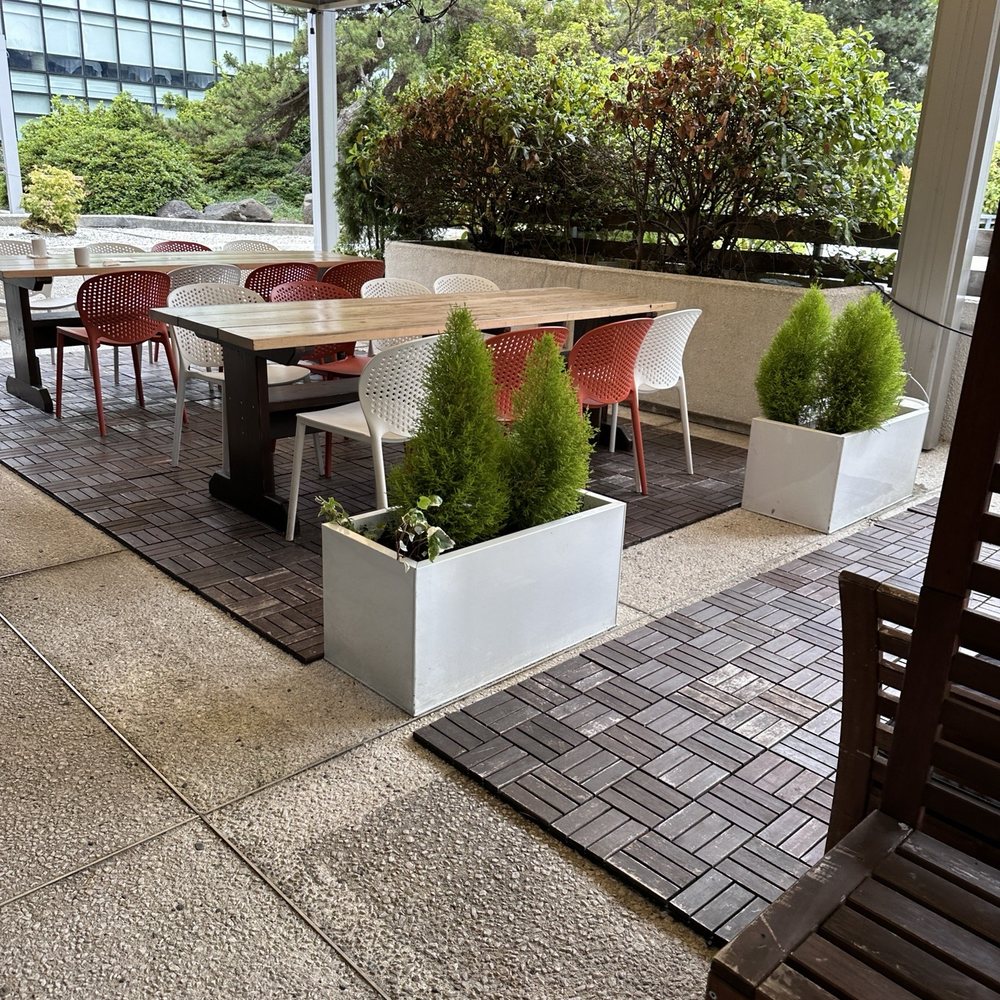 Haraheri - outdoor rooftop patio - Japanese Near Me - Vancouver, British Columbia Haraheri - outdoor rooftop patio - Japanese Near Me - Vancouver, British Columbia