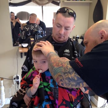 Lester's Barber Shop - Men's Hair Salons Near Me - Warwick, Rhode Island