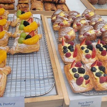 Paris Baguette - Bakeries Near Me - Chicago, Illinois Paris Baguette - Bakeries Near Me - Chicago, Illinois