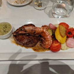 Les Pyrénées - Duo of beef and shrimp entree with bernaise sauce and roasted vegetables