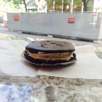 Mike's Pastry - Gluten-free whoopie pie - Bakeries Near Me - Cambridge, Massachusetts