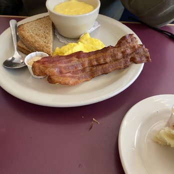 Dream Cafe - Strap Hanger - Breakfast & Brunch Near Me - Dallas, Texas