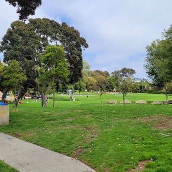 Valley Park - Parks Near Me - Hermosa Beach, California Valley Park - Parks Near Me - Hermosa Beach, California