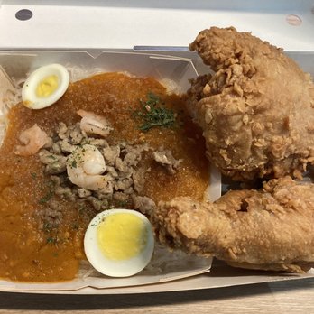 Jollibee - Fried Chicken w/ Palabok - Fast Food Near Me - Chicago, Illinois Jollibee - Fried Chicken w/ Palabok - Fast Food Near Me - Chicago, Illinois