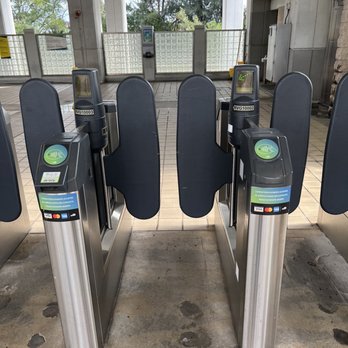 Palmetto Metrorail Station - Train Stations Near Me - Medley, Florida Palmetto Metrorail Station - Train Stations Near Me - Medley, Florida