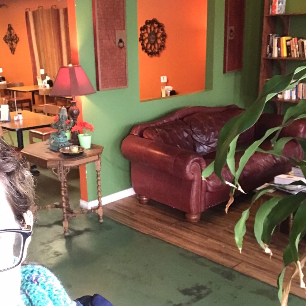 Curry Sultan - Lovely waiting area - Indian Near Me - Humble, Texas Curry Sultan - Lovely waiting area - Indian Near Me - Humble, Texas