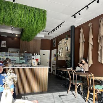 Kaafi - Inside - Desserts Near Me - New York, New York Kaafi - Inside - Desserts Near Me - New York, New York